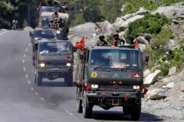 الصين تبدأ سحب قوات قرب موقع اشتباك حدودي مع الهند