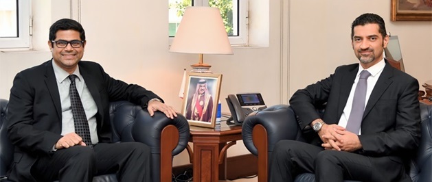 Municipalities Minister Meets with Indian Ambassador